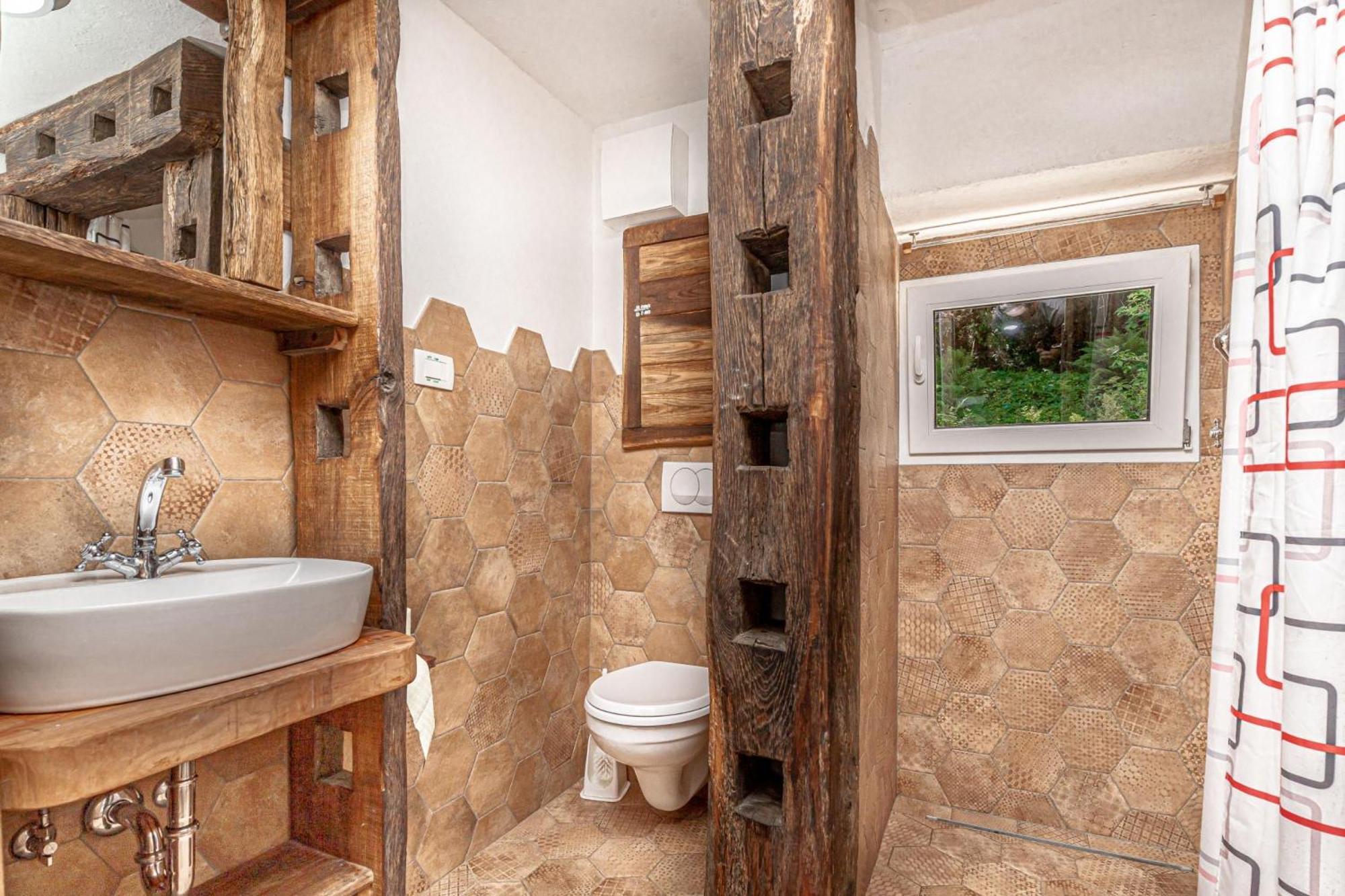 House By The Stream - Happy Rentals Avce Extérieur photo