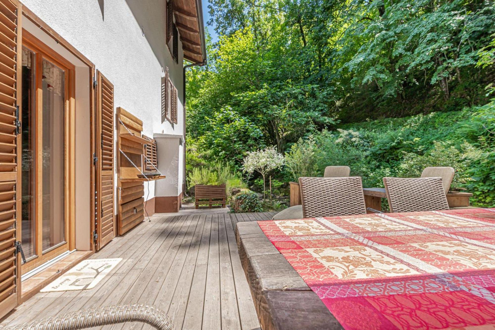 House By The Stream - Happy Rentals Avce Extérieur photo